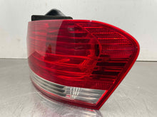 Load image into Gallery viewer, TAIL LIGHT LAMP ASSEMBLY BMW 128i 135i 08 09 10 11 Right - NW622666
