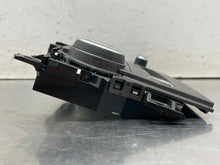 Load image into Gallery viewer, Temperature Controls Land Rover Evoque 2016 - NW622626
