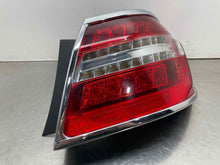 Load image into Gallery viewer, OUTER TAIL LIGHT LAMP E300 E350 E400 E550 E63 10 11 12 13 Right - NW623451
