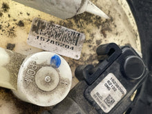 Load image into Gallery viewer, Fuel Pump Chevrolet Corvette 2007 - NW623512
