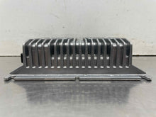 Load image into Gallery viewer, Radio Volkswagen Passat 2020 - NW624513
