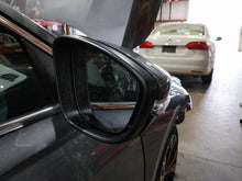 Load image into Gallery viewer, SIDE VIEW DOOR MIRROR Volkswagen Passat 16 17 18 19 20 Right - NW624468
