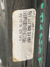 Load image into Gallery viewer, SIDE VIEW DOOR MIRROR Volkswagen Passat 16 17 18 19 20 Right - NW624468
