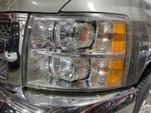 Load image into Gallery viewer, [INVENTORYCAR_YEAR_MAKE_MODEL] HEADLIGHT LAMP ASSEMBLY Left - NW624125
