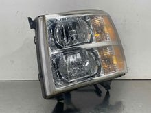 Load image into Gallery viewer, [INVENTORYCAR_YEAR_MAKE_MODEL] HEADLIGHT LAMP ASSEMBLY Left - NW624125
