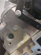 Load image into Gallery viewer, Engine Motor  SILVERADO 1500 PICKUP 2013 - NW623998
