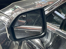 Load image into Gallery viewer, Side View Door Mirror Lincoln MKZ 2017 - NW624919
