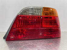 Load image into Gallery viewer, TAIL LIGHT LAMP ASSEMBLY BMW 740i 740il 750il 99 00 01 Right - NW625406
