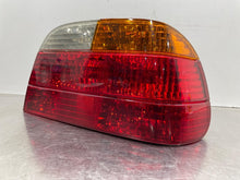 Load image into Gallery viewer, TAIL LIGHT LAMP ASSEMBLY BMW 740i 740il 750il 99 00 01 Right - NW625406
