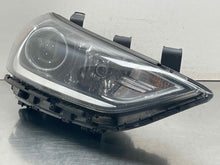 Load image into Gallery viewer, HEADLIGHT LAMP ASSEMBLY - NW625494
