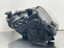 Load image into Gallery viewer, HEADLIGHT LAMP ASSEMBLY - NW625494
