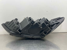 Load image into Gallery viewer, HEADLIGHT LAMP ASSEMBLY - NW625494
