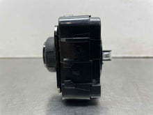Load image into Gallery viewer, Temperature Controls  SILVERADO 1500 PICKUP 2022 - NW625166
