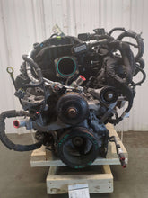 Load image into Gallery viewer, Engine Motor  SILVERADO 1500 PICKUP 2022 - NW625348

