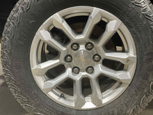 Load image into Gallery viewer, Wheel Rim  SILVERADO 1500 PICKUP 2022 - NW625416
