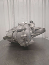 Load image into Gallery viewer, Transfer Case  SILVERADO 1500 PICKUP 2022 - NW625528
