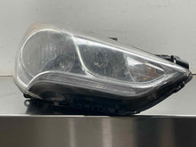Load image into Gallery viewer, HEADLIGHT LAMP ASSEMBLY Hyundai Veloster 12 13 14 15 16 17 Right - NW625841
