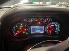 Load image into Gallery viewer, Speedometer Cluster Chevrolet Tahoe 2016 - NW625864
