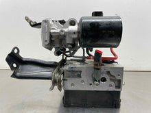 Load image into Gallery viewer, ABS Pump  HIGHLANDER 2016 - NW626374
