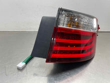 Load image into Gallery viewer, OUTER TAIL LIGHT LAMP ES300H ES350 2013 13 2014 14 2015 15 Right - NW626892

