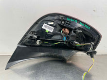 Load image into Gallery viewer, TAIL LIGHT LAMP ASSEMBLY Lincoln MKS 09 10 11 12 Right - NW626800
