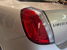 Load image into Gallery viewer, Tail Lamp Light Lincoln MKS 2011 - NW626647

