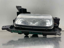 Load image into Gallery viewer, FOG LAMP LIGHT Kia Sorento 2014 14 2015 15 Bumper Mounted Right - NW627319
