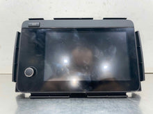 Load image into Gallery viewer, Radio Honda HR-V 2019 - NW627614
