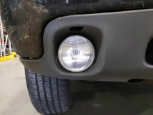 Load image into Gallery viewer, FOG LAMP LIGHT Suburban 1500 Tahoe Grand Prix Sunfire 94-06 Bumper Mounted - NW627464
