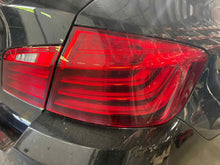 Load image into Gallery viewer, OUTER TAIL LIGHT LAMP 528i 535i 550i Active 5 M5 14 15 16 Right - NW627824
