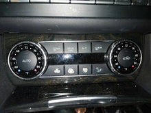 Load image into Gallery viewer, Temperature Controls  MERCEDES CLS-CLASS 2016 - NW628154
