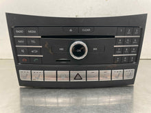 Load image into Gallery viewer, RADIO E250 Van CLS400 CLS550 E300 E350 E400 E550 E63 15 16 - NW628184
