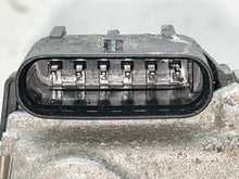 Load image into Gallery viewer, THROTTLE BODY Charger Challenger Avenegr 2011 11 3.6L - NW628667
