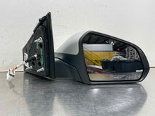Load image into Gallery viewer, Side View Door Mirror Hyundai Sonata 2016 - NW628598
