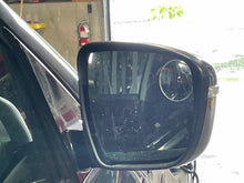 Load image into Gallery viewer, SIDE VIEW DOOR MIRROR Nissan Pathfinder 2017 17 Right - NW628248
