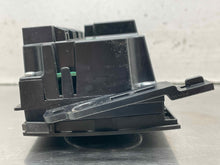 Load image into Gallery viewer, TEMPERATURE CONTROLS Suburban 1500 Suburban 2500 Tahoe Yukon 12-14 - NW628283
