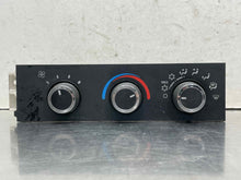 Load image into Gallery viewer, Temperature Controls  SAVANA 2500 VAN 2012 - NW628023
