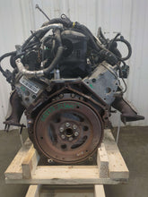 Load image into Gallery viewer, Engine Motor  SAVANA 2500 VAN 2012 - NW628124
