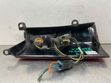 Load image into Gallery viewer, [INVENTORYCAR_YEAR_MAKE_MODEL] TAIL LIGHT LAMP ASSEMBLY Right - NW627945
