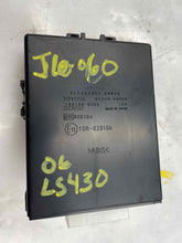 Load image into Gallery viewer, PARK ASSIST CONTROL MODULE COMPUTER Lexus LS430 04 05 06 - NW33661
