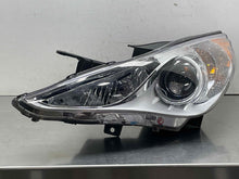 Load image into Gallery viewer, HEADLIGHT LAMP ASSEMBLY Hyundai Sonata 11 12 13 14 Left - NW631019
