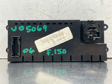 Load image into Gallery viewer, TEMPERATURE CONTROLS Ford F150 Pickup 04 05 06 07 08 - NW630736
