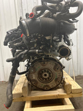 Load image into Gallery viewer, Engine Motor  VOLVO S90 2019 - NW631654
