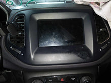 Load image into Gallery viewer, Radio Jeep Compass 2021 - NW631556
