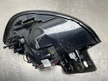 Load image into Gallery viewer, TAIL LAMP LIGHT - NW631408
