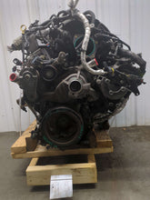 Load image into Gallery viewer, Engine Motor  SIERRA DENALI 2500 2021 - NW632047

