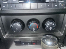 Load image into Gallery viewer, TEMPERATURE CONTROLS Jeep Liberty 2008 08 2009 09 - NW632275
