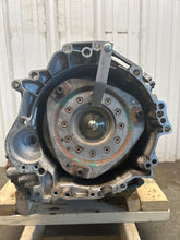 Load image into Gallery viewer, AUTOMATIC TRANSMISSION Audi A8 07 08 09 10 - NW632571
