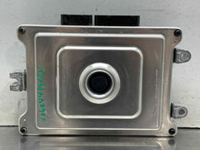 Load image into Gallery viewer, ECU ECM Computer Honda CR-V 2019 - NW632965
