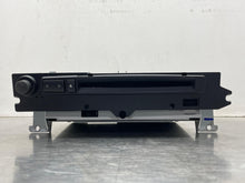 Load image into Gallery viewer, Readio BMW 645i 550i 525i 545i 530i 2004 04 2005 05 2006 06 07 AM FM CD - NW633548
